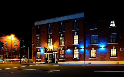 Three Queens Hotel