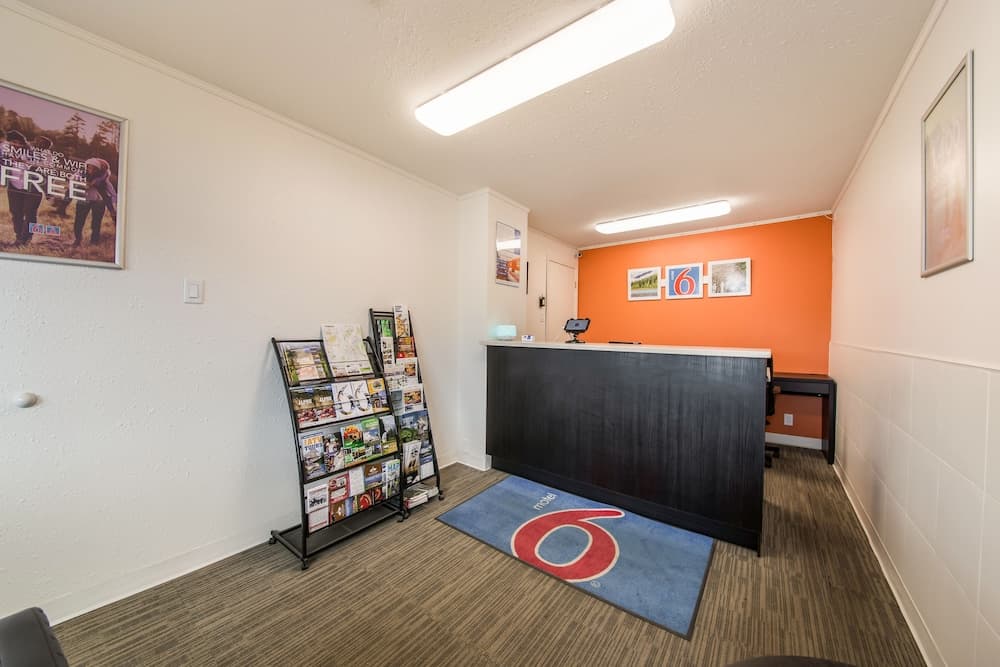 Motel 6 Cranbrook, BC