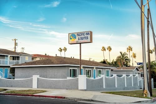 Pacific Inn & Suites