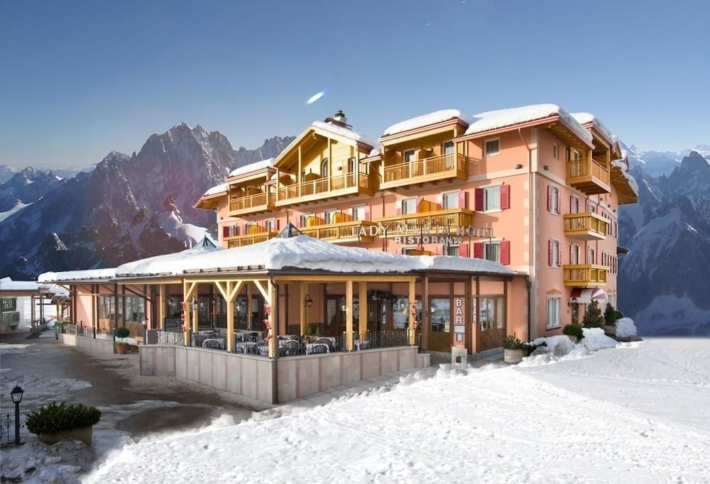 Lady Maria Hotel & Resort