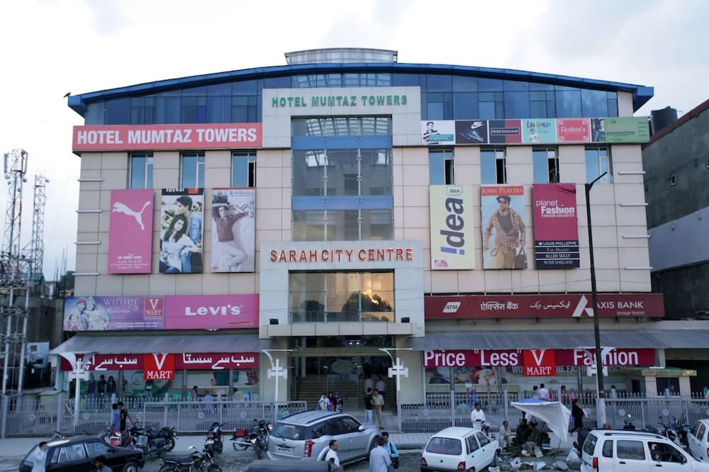 Hotel Grand Mumtaz Towers