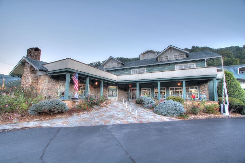 The Historic Gatlinburg Inn