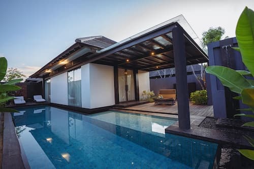 Javana Royal Villas