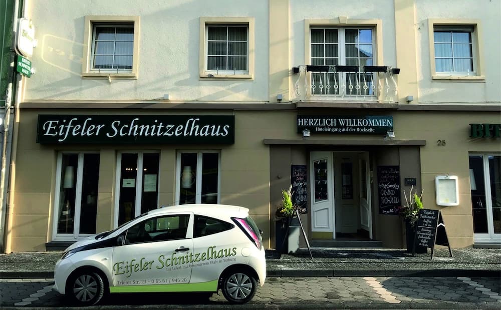 Konaklama yerinin ön cephesi