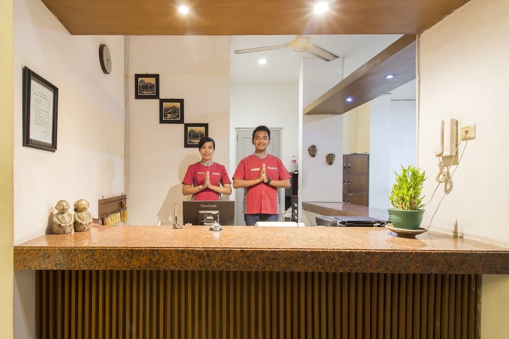 Poncowinatan Hotel