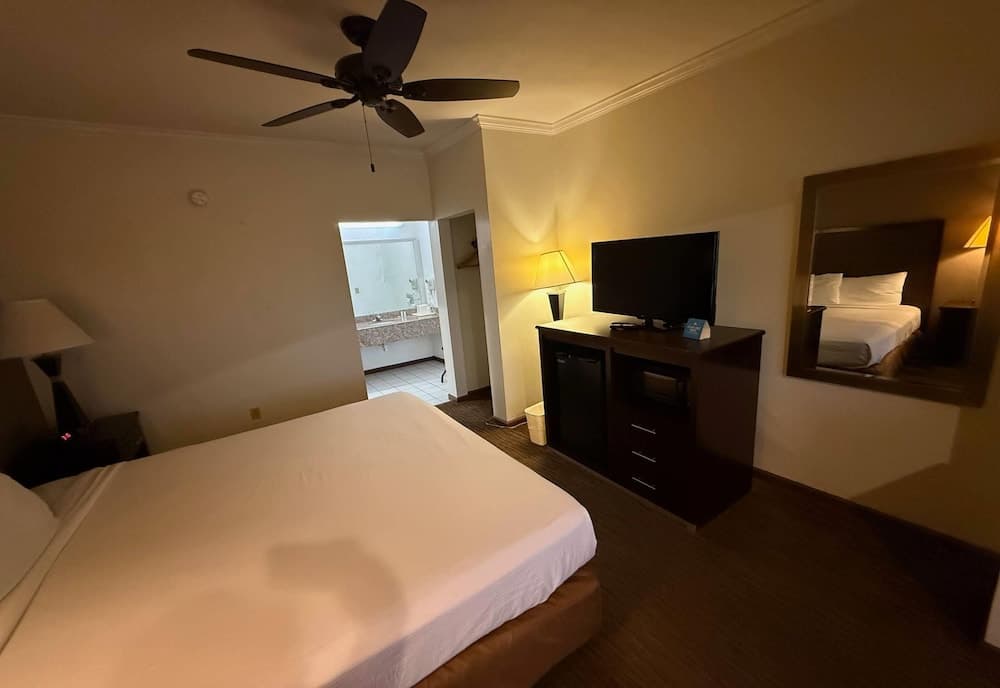 Days Inn by Wyndham Navasota