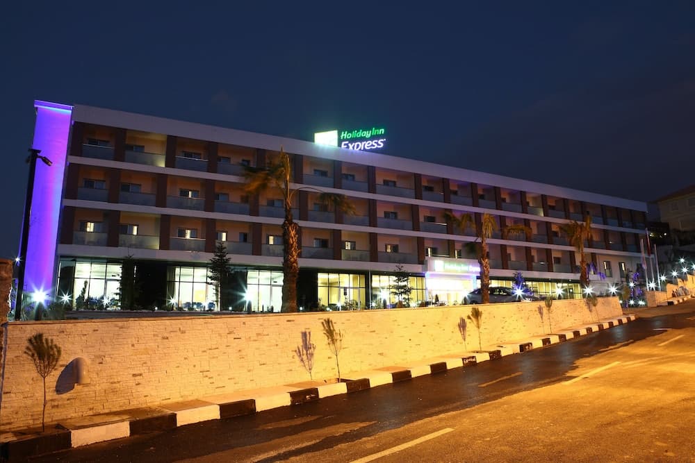 Holiday Inn Express Manisa - West, bir IHG oteli