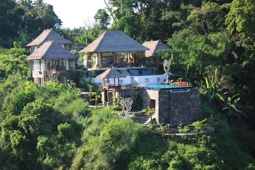 Amori Villas