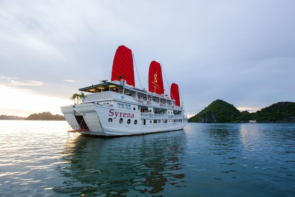 Syrena Cruises