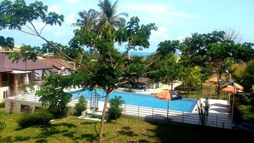 The W Villa
