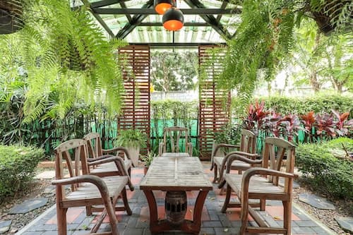 OYO 412 7 Days Hotel