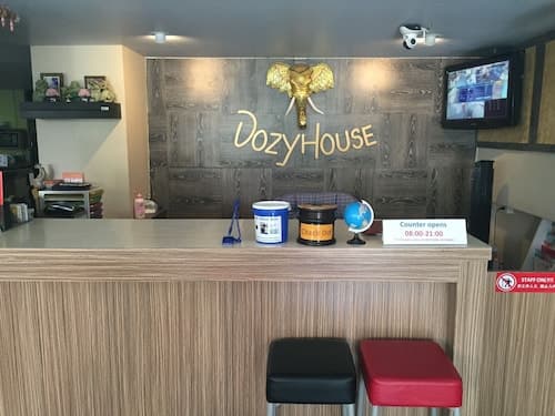 Dozy Lamoon House
