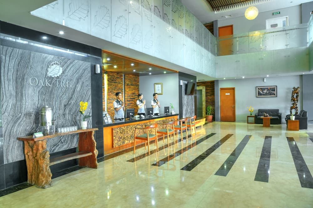 Oak Tree Emerald Hotel & Conventions Semarang