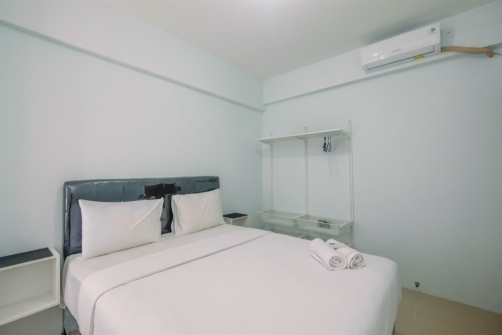 Cozy Stay 2BR Tamansari Mahogany Apartment