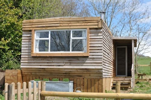 Cosy Rural Lodge at Goldhill Glamping - Sleeps 4