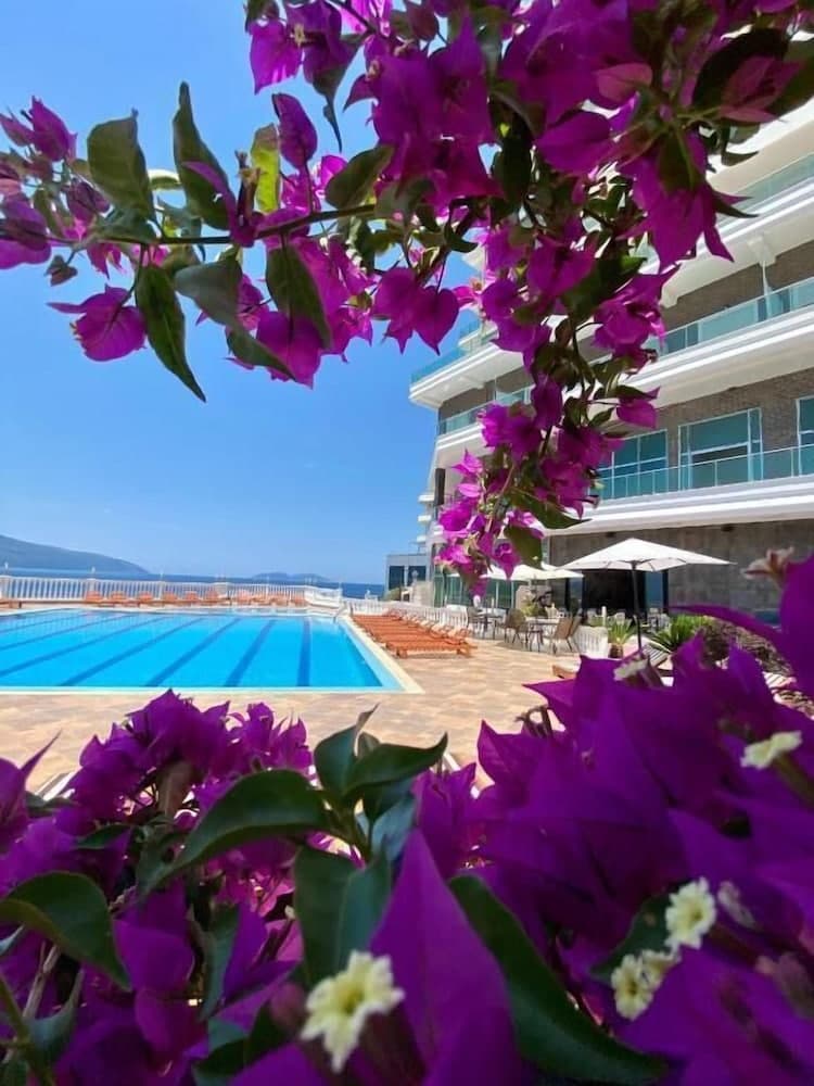 Toto Boutique Hotel