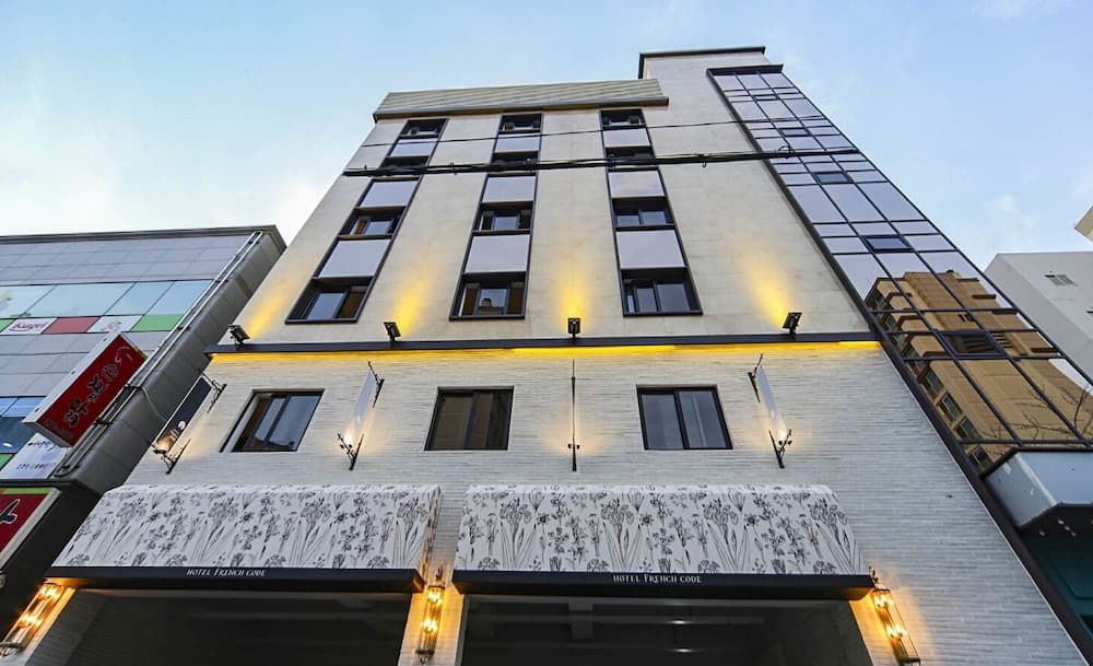 Frenchcode Hotel