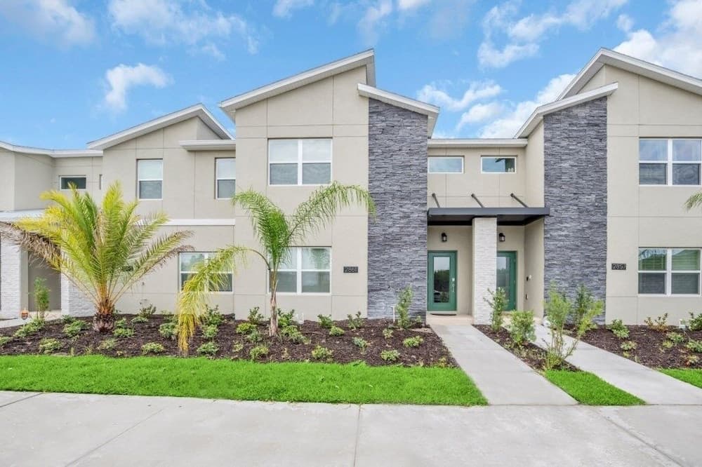 Brand New Storey Lake Resort With Water Slides 4 Bedroom Townhouse by RedAwning