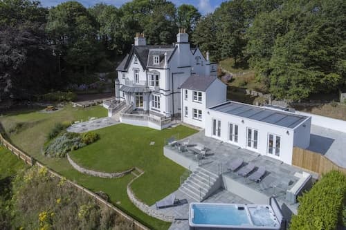 Penally Manor - Luxurious Manor House