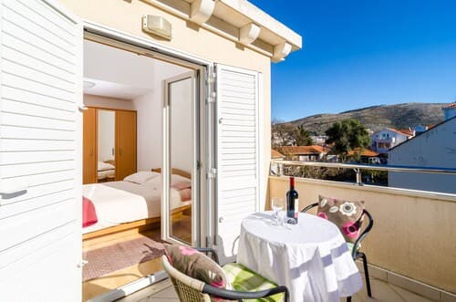 Relaxing Duplex Apartment A3, Close to the Sunset Beach Near Dubrovnik, 2-4