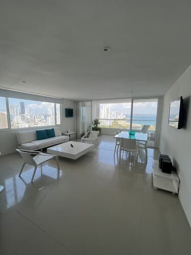 2TC19 Apartamento Cartagena frente al mar