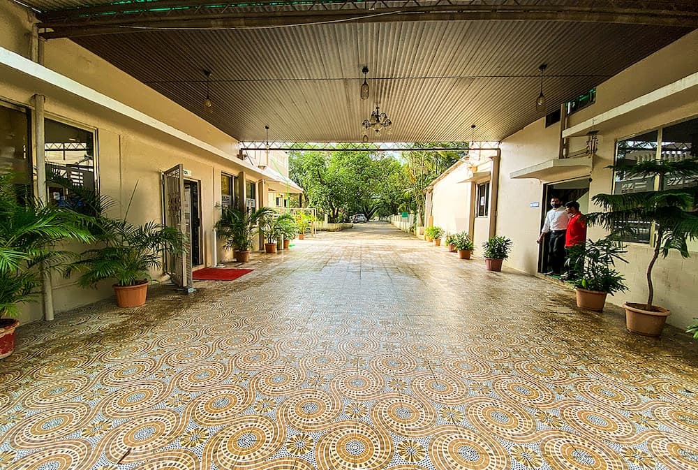 Aron Resort Lonavala Near Old Mumbai Pune Highway