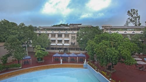 Solitaire Signature Resort, Lonavala
