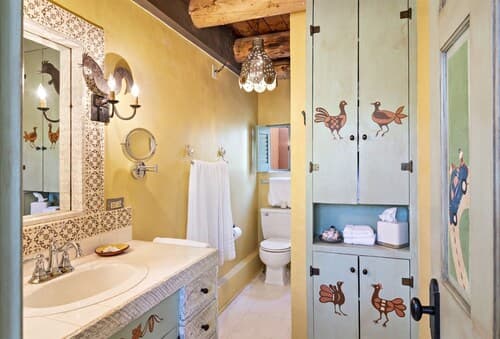 Cinco Chimineas - Indoor Pool, Walk to Canyon Rd, Authentic Historic Santa Fe