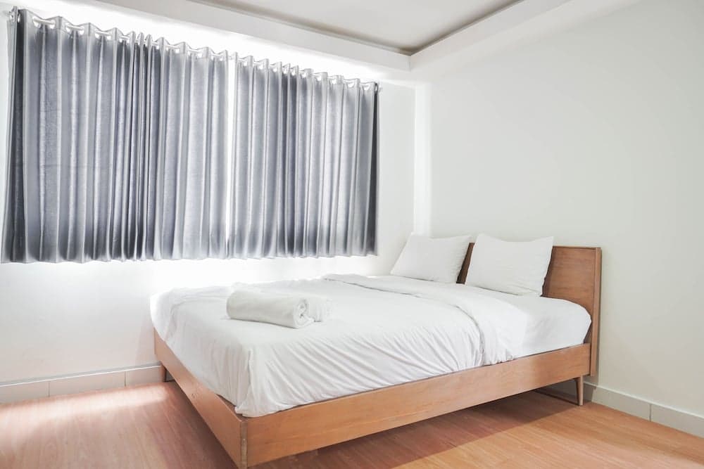Scenic And Strategic Studio Amethyst Apartment