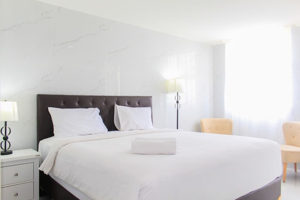 Comfort And Spacious 2Br Apartment At Tuscany Residence