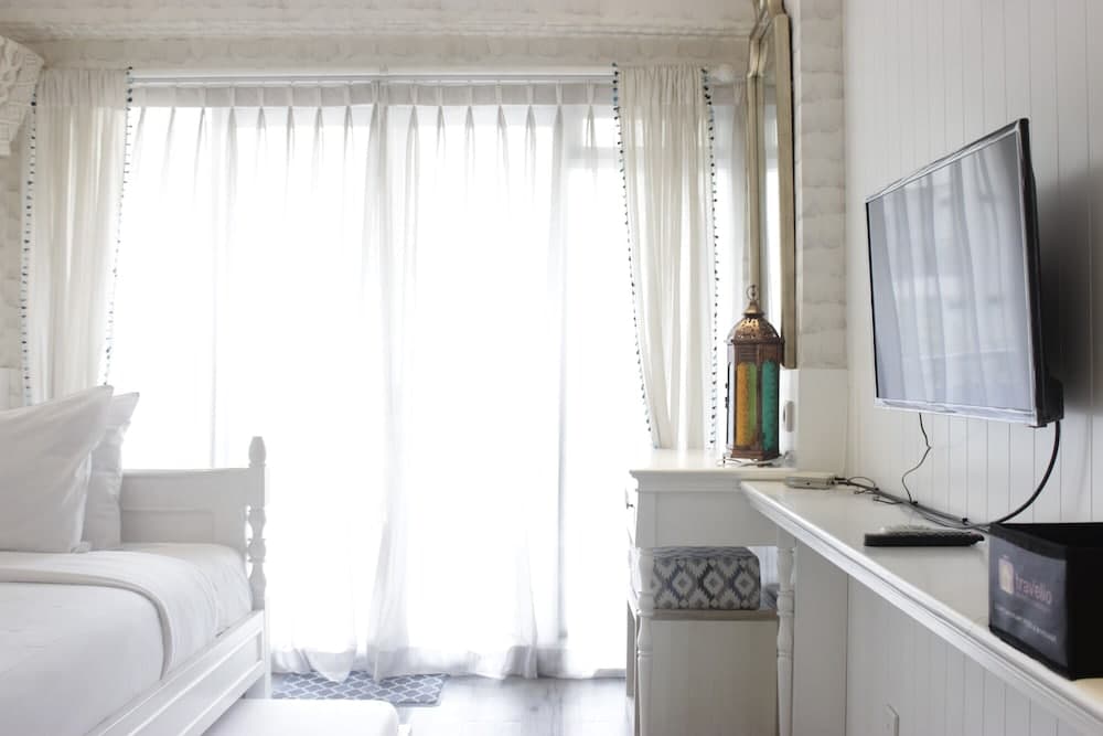 Elegant & Stylish Studio At Gateway Pasteur Apartment