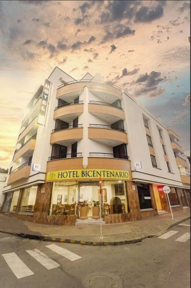 Hotel Bicentenario