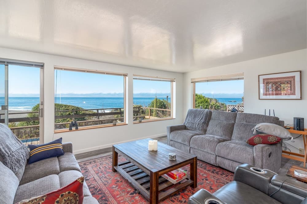 Ocean Bungalow