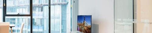 2BR Luxury Skytower CBD Pool Gym Netflix