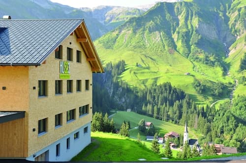 HUS 23