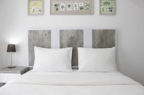 Modern Look Studio Apartment at Grand Asia Afrika