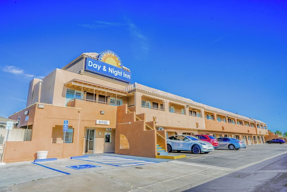 Day&Night Inn