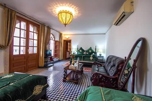 Room in B&B - Riad Authentic Palace & Spa - Suite Al Casaba