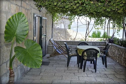 Apartmani Loredana - 2-bedroom-apartment With Sea View