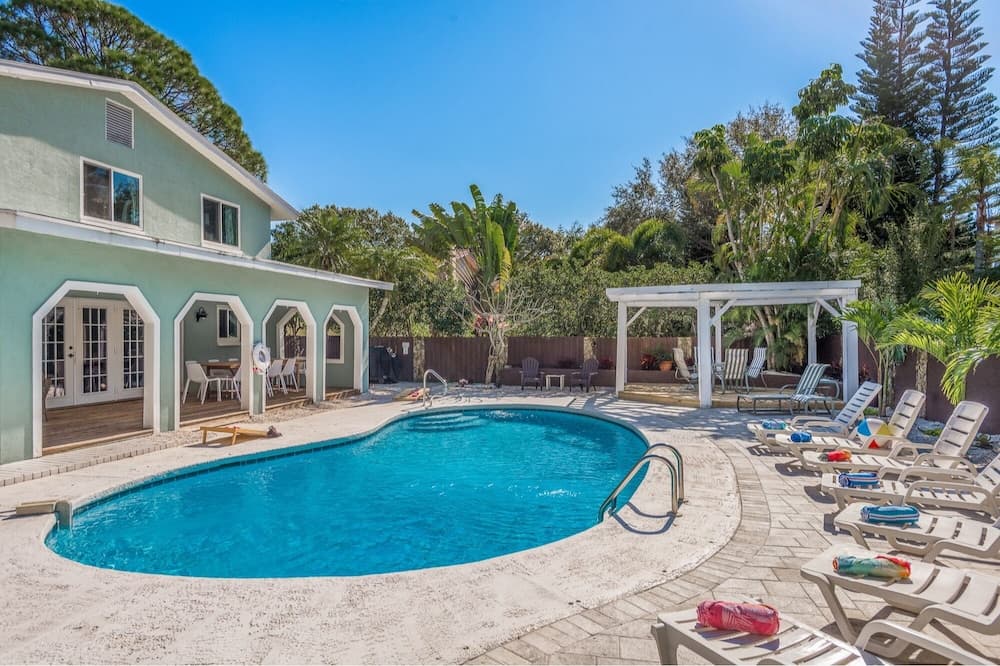 Great 6BR for All Ages/Heated Pool 5 Min to Beach by RedAwning