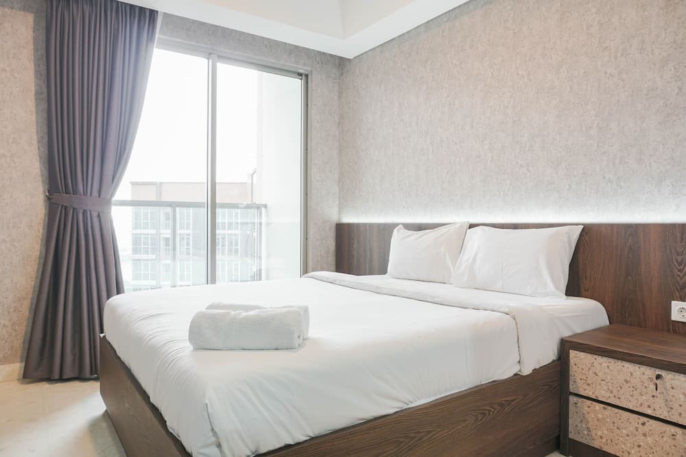 Fully Furnished Penthouse Studio At Gold Coast Pik Apartment