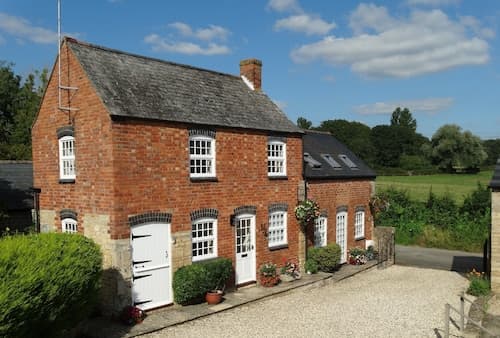 Lovely Quiet Cottage in Kemerton!
