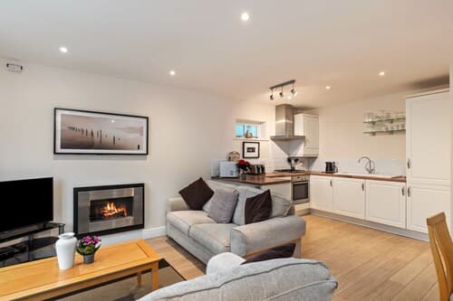 Park Place Court - Close to Town Centre and Beach