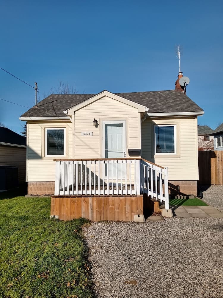 Toronto Furnished Living- Niagara Falls