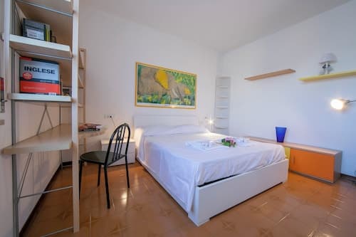 Casa di Paola: Lake-view Balcony Apartment in Peschiera