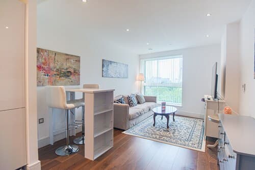 Stunning 1-bed Apartment in Lincoln Plaza