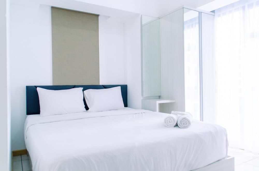 Good Deal 1BR Apartment M-Town Residence near SMS