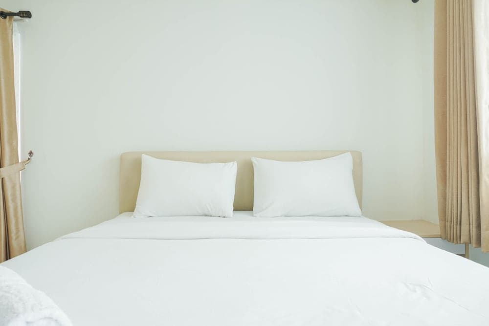 Comfortable and Homey Studio at Amethyst Apartment