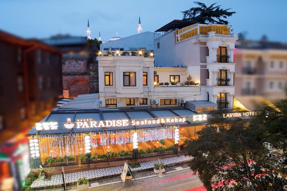 La Vida Hotel