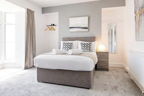 Swansea Retreat - 4 Bedroom House